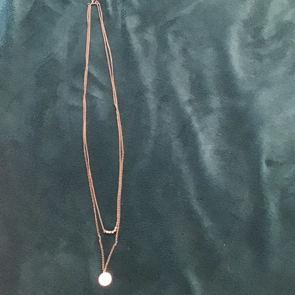 Silver layered necklace with disk - Picture 2 of 3